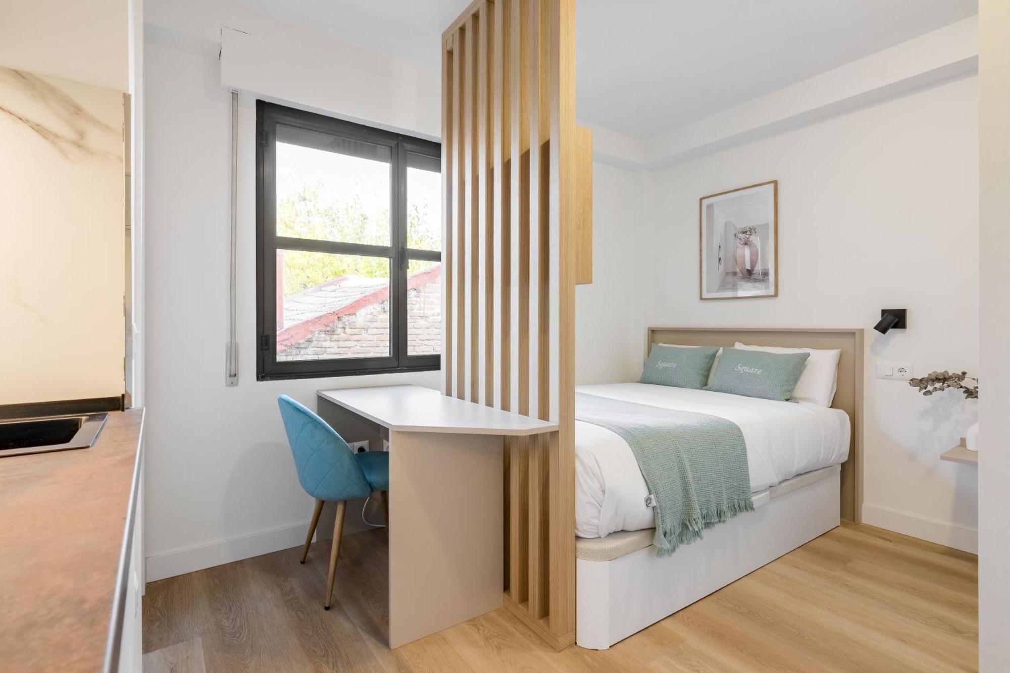 Square Rooms By Charming, Cerca Del Aeropuerto Y Con Un Pequeno Gimnasio — Fotos 3