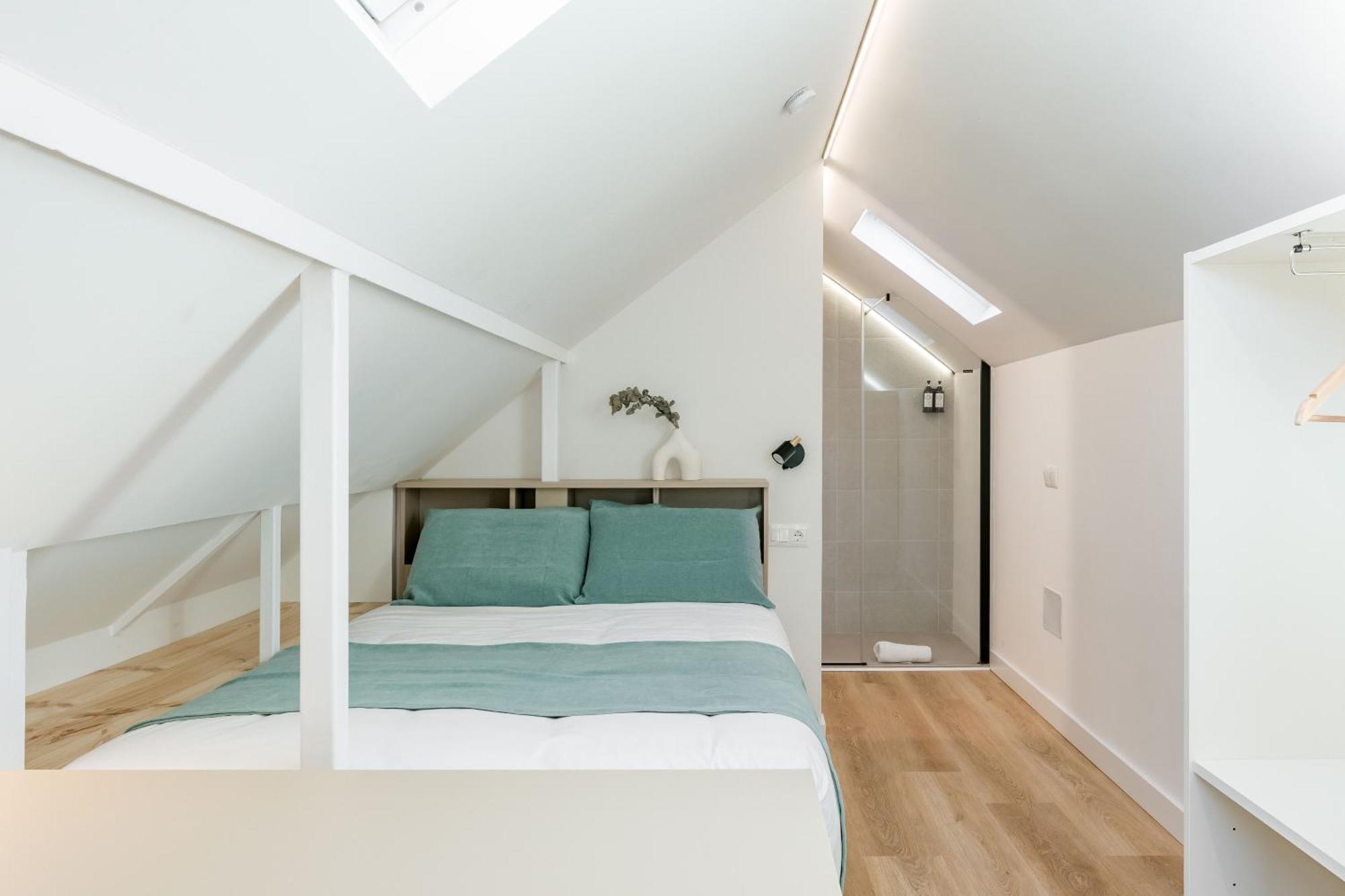 Square Rooms By Charming, Cerca Del Aeropuerto Y Con Un Pequeno Gimnasio — Fotos 2